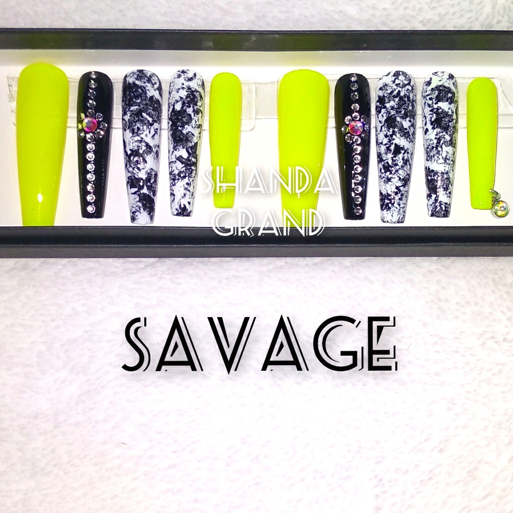 Extra Long Lux Press-On Nail Set (Coffin Shape)
